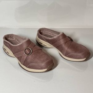 Skechers Commute Time Cozyy Chenille-Lined Vegan Clogs